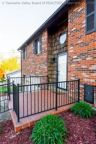 103 Mary Street, Poca, WV 25159