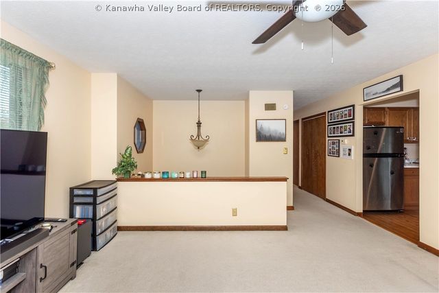 103 Mary Street, Poca, WV 25159