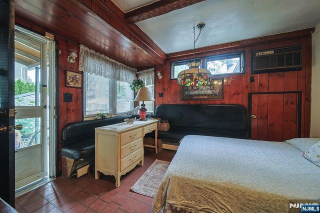 1003 Cumbermeade Road, Fort Lee, NJ 07024