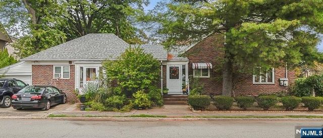 1003 Cumbermeade Road, Fort Lee, NJ 07024