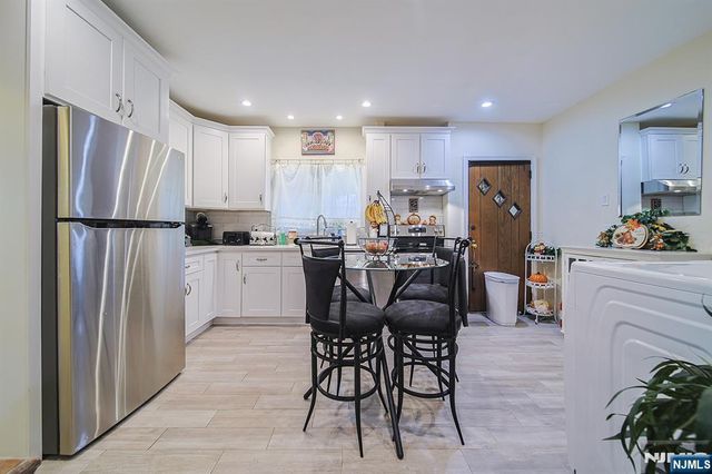 1003 Cumbermeade Road, Fort Lee, NJ 07024