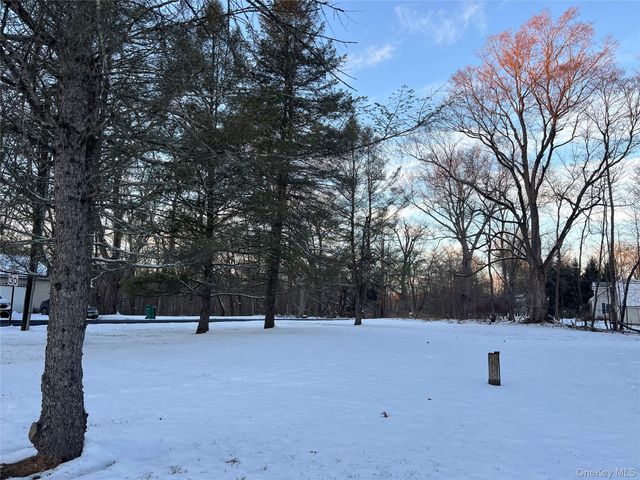 188 River Road B, Wallkill, NY 12589