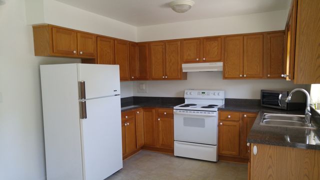 10351 Canterbury Street 2E, Westchester, IL 60154