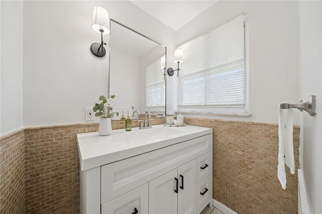 1217 Monongahela Blvd, White Oak, PA 15131