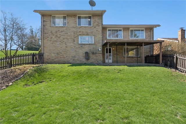 1217 Monongahela Blvd, White Oak, PA 15131