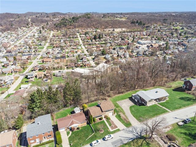 1217 Monongahela Blvd, White Oak, PA 15131
