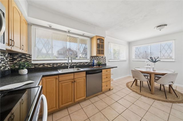 1217 Monongahela Blvd, White Oak, PA 15131