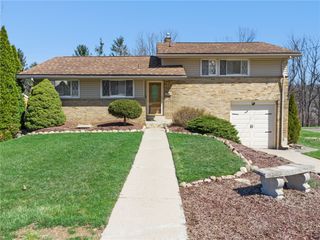 1217 Monongahela Blvd, White Oak, PA 15131