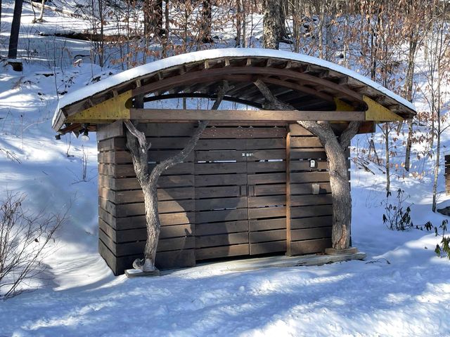 190 Upper Pines Road, Warren, VT 05674