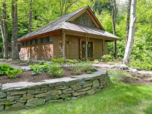 190 Upper Pines Road, Warren, VT 05674