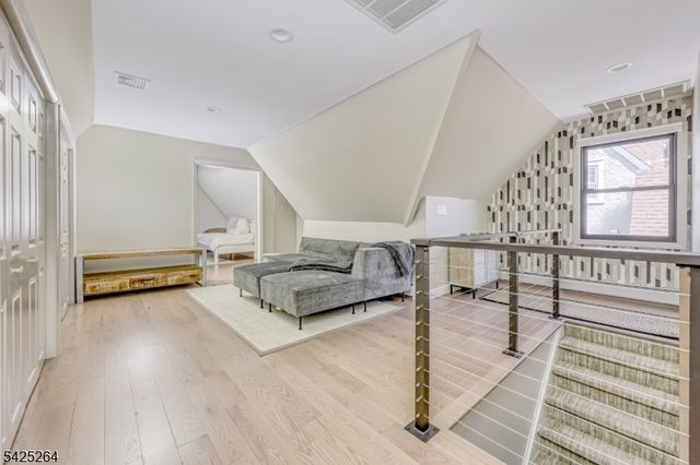 11 Ashton Pl, Glen Rock Boro, NJ 07452