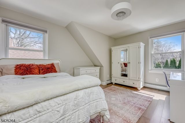 11 Ashton Pl, Glen Rock Boro, NJ 07452