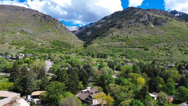 1333 E 2550 N, North Ogden, UT 84414