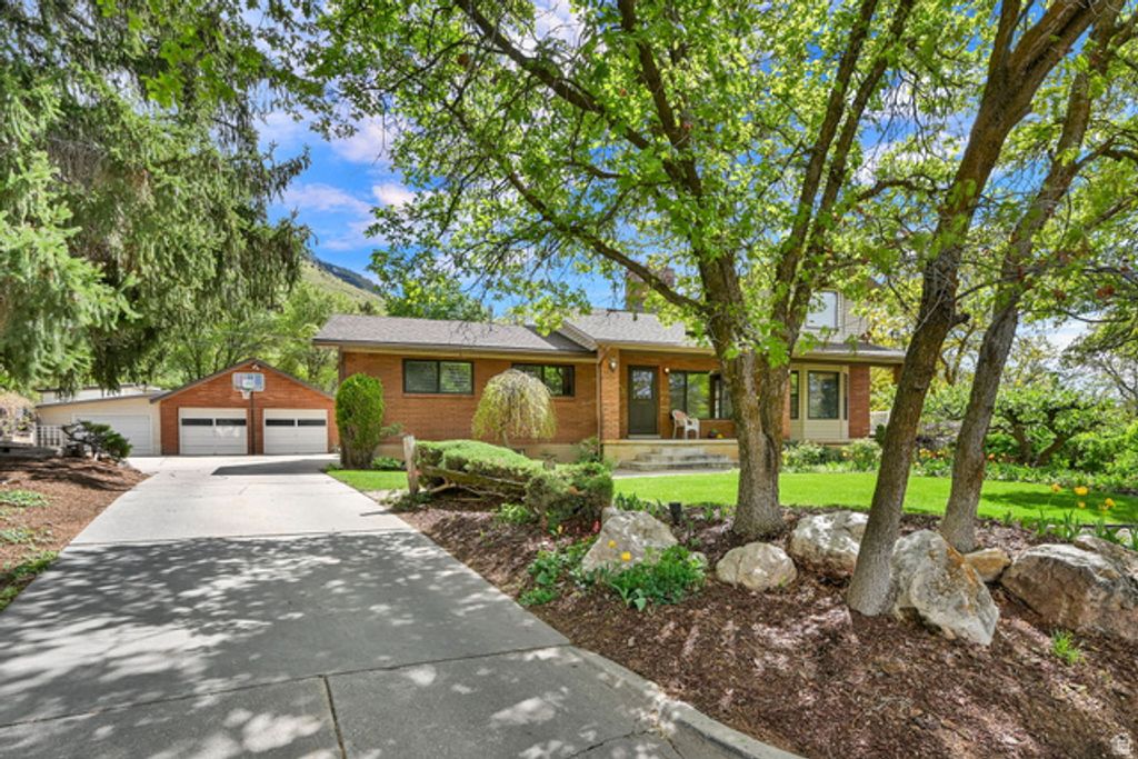 1333 E 2550 N, North Ogden, UT 84414