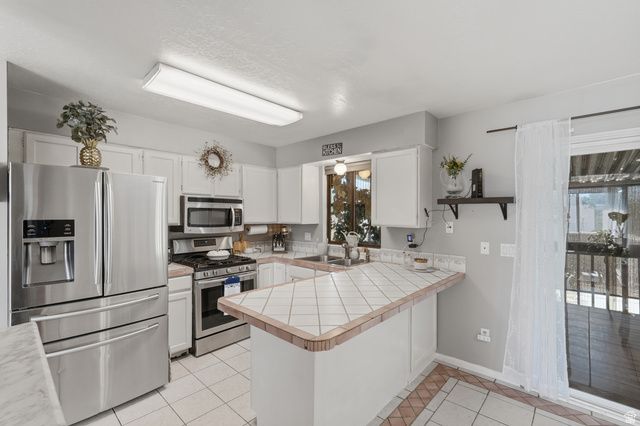 5867 S 2900 W, Roy, UT 84067