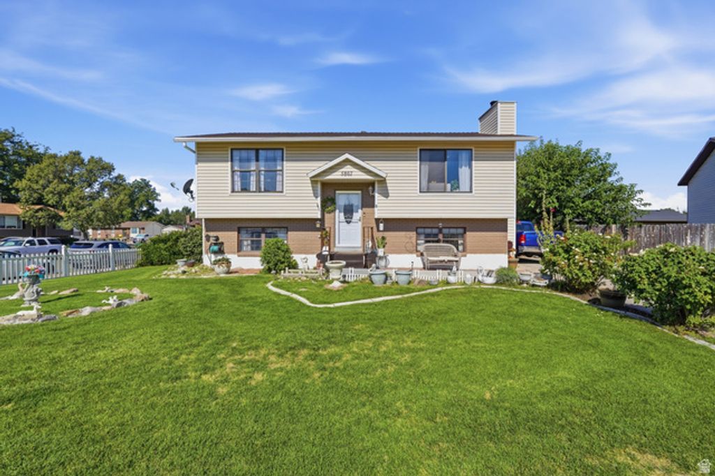 5867 S 2900 W, Roy, UT 84067