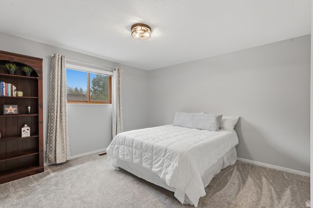2555 E 2050 N, Layton, UT 84040