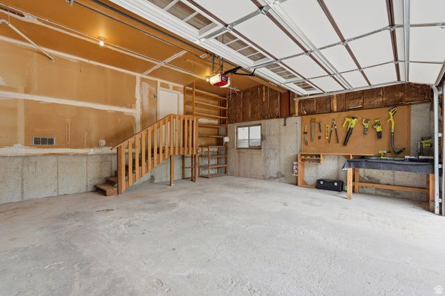 2555 E 2050 N, Layton, UT 84040