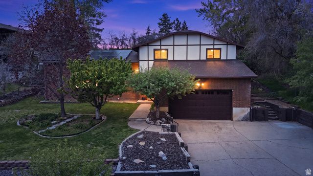 2555 E 2050 N, Layton, UT 84040