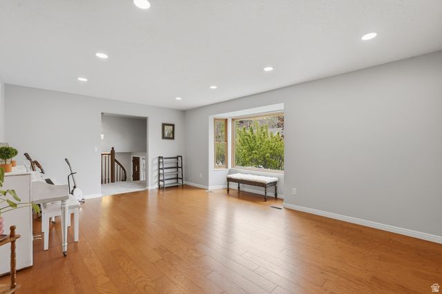 2555 E 2050 N, Layton, UT 84040