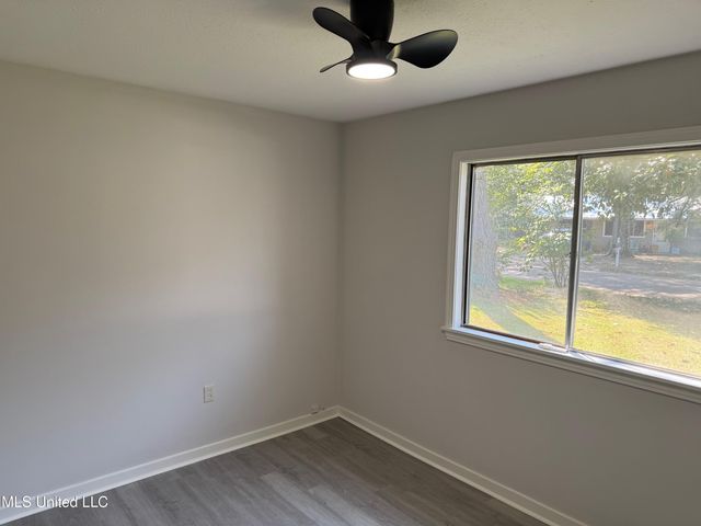 302 Saint Paul Street, Pearl, MS 39208