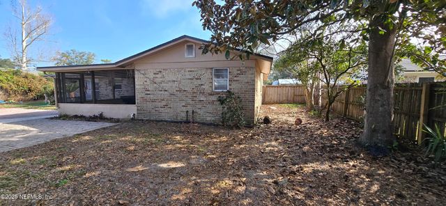 2314 OAKDALE Drive E, Orange Park, FL 32073