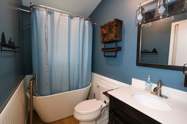 22 Fawn Lane, Jay, NY 12941