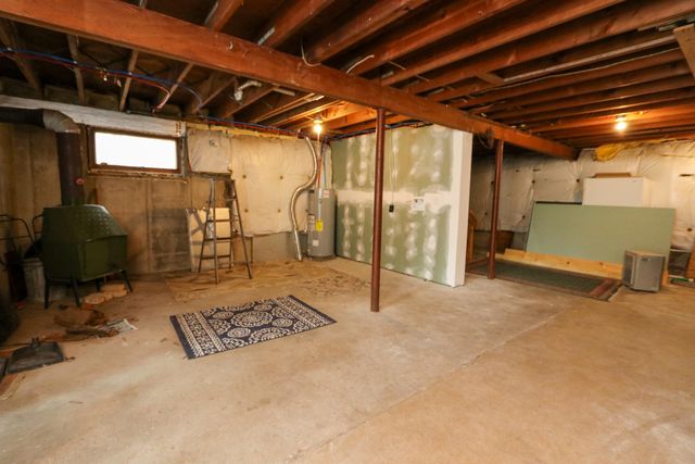 22 Fawn Lane, Jay, NY 12941