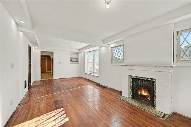 3216 E 21st Street, Kansas City, MO 64127