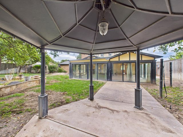 2537 N Duncan Street, Pampa, TX 79065