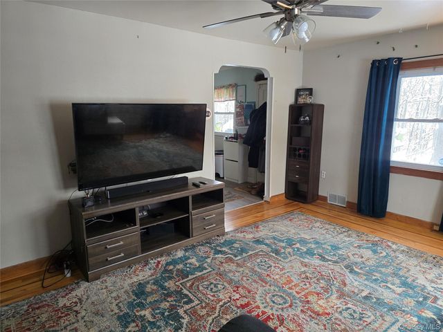 17 Greenview Avenue, Monticello, NY 12701