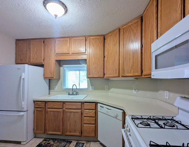 14260 Empire Avenue, Apple Valley, MN 55124