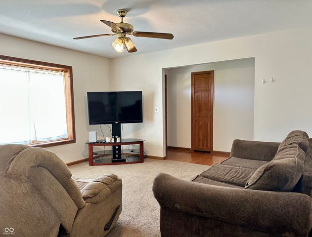 4000 S 550 W, Columbus, IN 47201