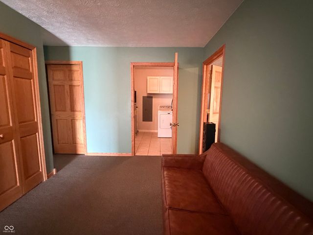 4000 S 550 W, Columbus, IN 47201