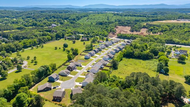 6116 Pearson Lane NW, Cleveland, TN 37312