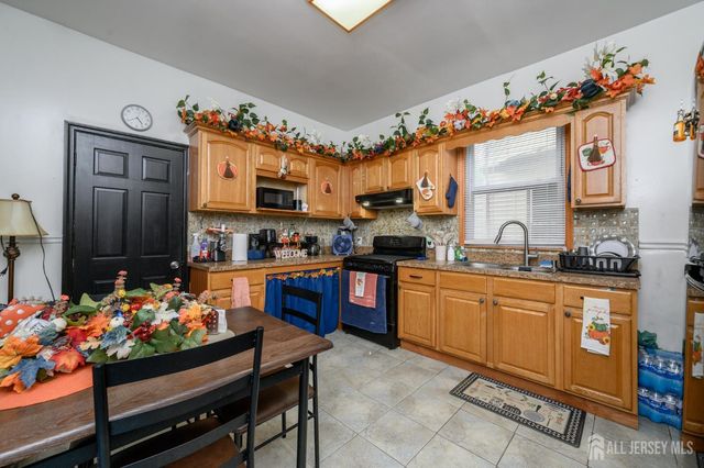 829-831 S 13th Street S, Newark, NJ 07108