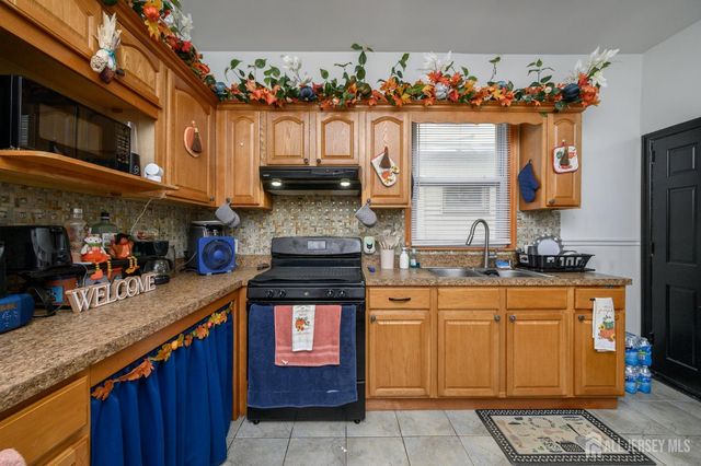 829-831 S 13th Street S, Newark, NJ 07108