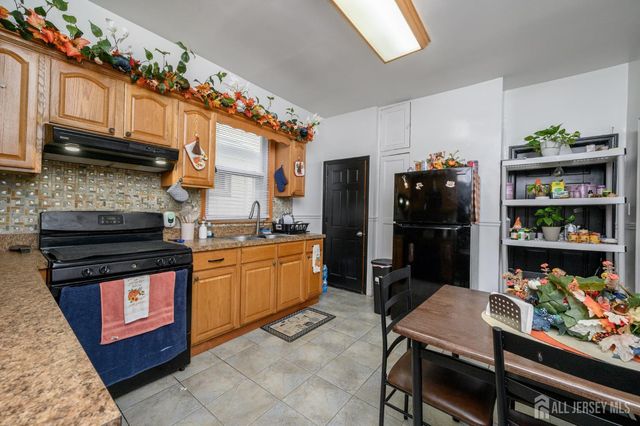 829-831 S 13th Street S, Newark, NJ 07108