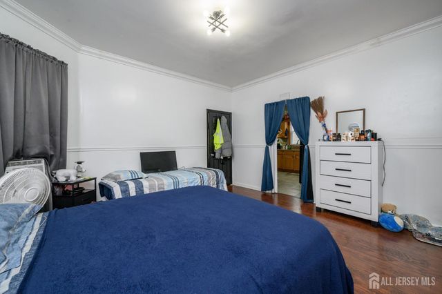 829-831 S 13th Street S, Newark, NJ 07108