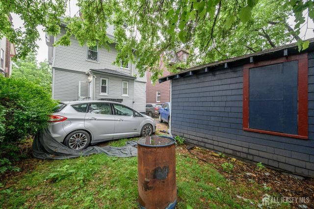 829-831 S 13th Street S, Newark, NJ 07108