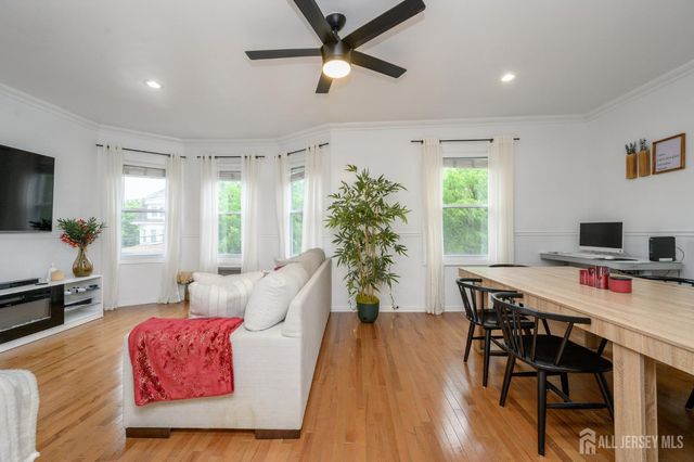 829-831 S 13th Street S, Newark, NJ 07108
