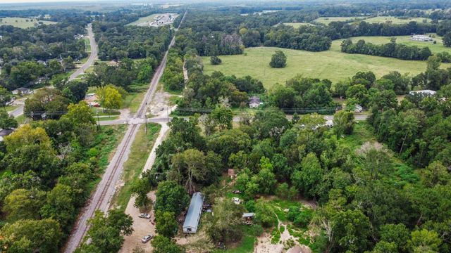 328 W Fm-1988, Goodrich, TX 77335