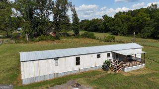 21 Clubhouse Drive NE, White, GA 30184