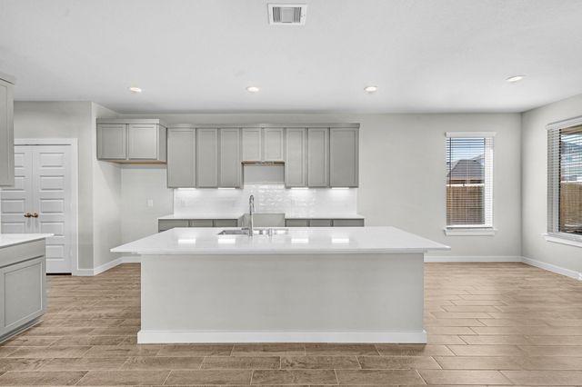 2125 Sunflower View Street, Brookshire, TX 77423