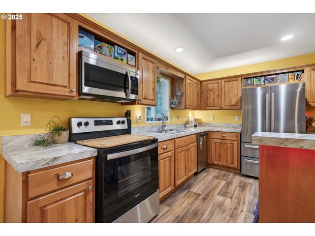 52604 E SYLVAN Dr, Sandy, OR 97055