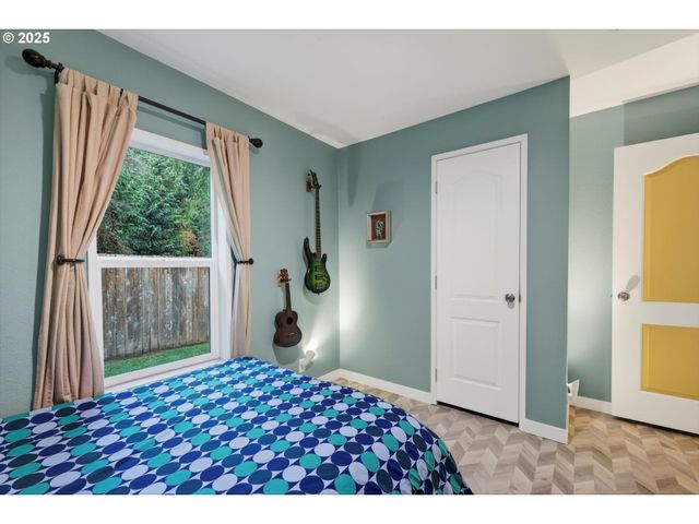 52604 E SYLVAN Dr, Sandy, OR 97055