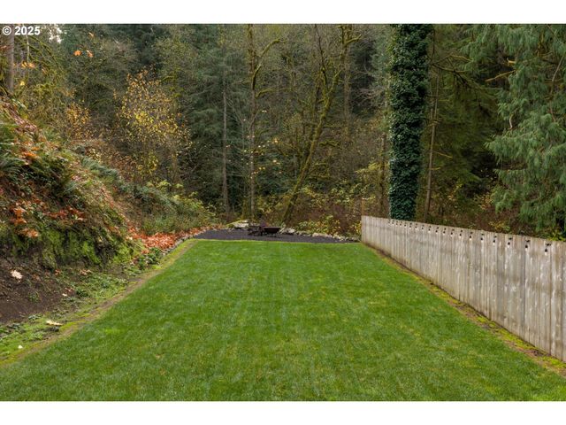 52604 E SYLVAN Dr, Sandy, OR 97055