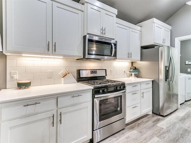 8912 Stacy Lynn Lane, Yukon, OK 73099