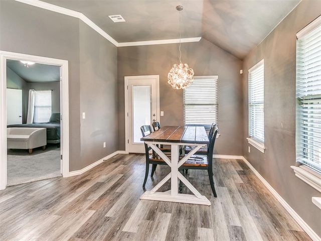 8912 Stacy Lynn Lane, Yukon, OK 73099