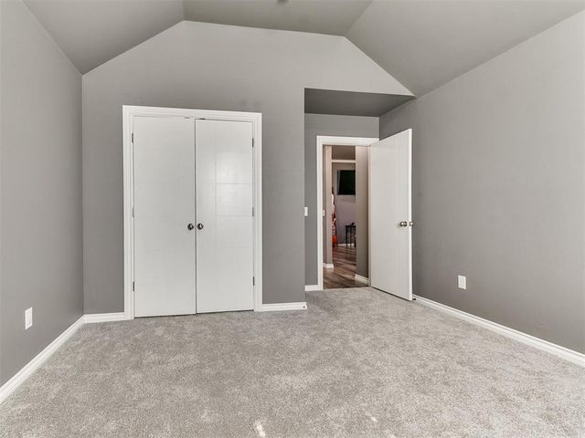 8912 Stacy Lynn Lane, Yukon, OK 73099